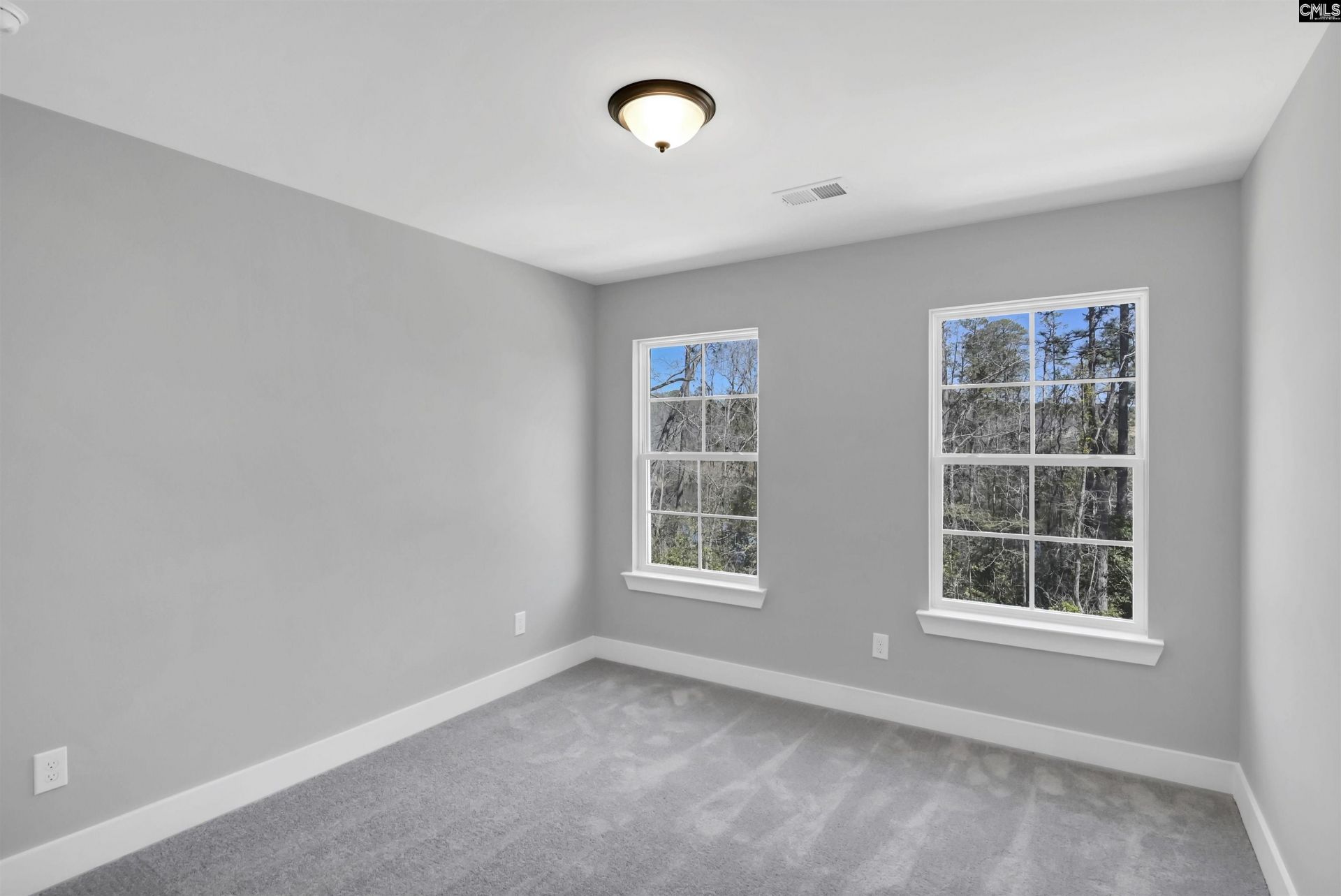 631 Thunder Gulch Avenue Photo 32