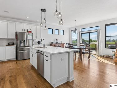 12009 Windsor Drive, Papillion, NE 68046