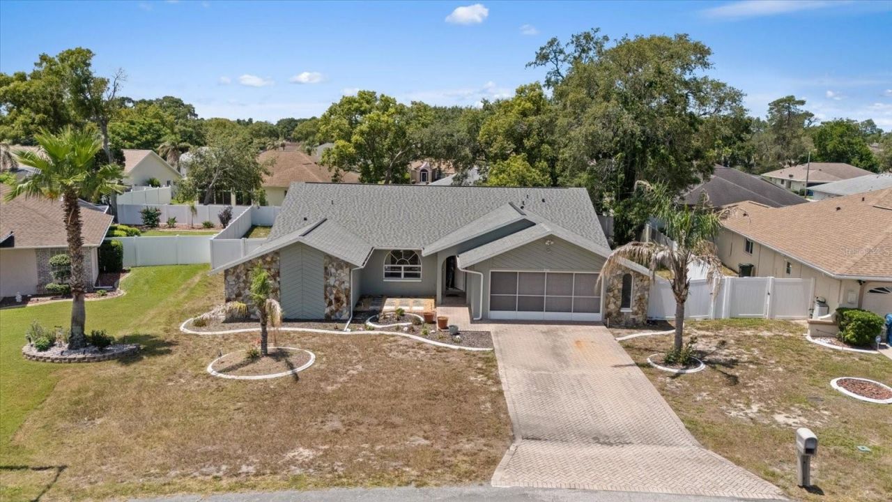 8166 Winding Oak Lane , Spring Hill, FL 34606 Photo