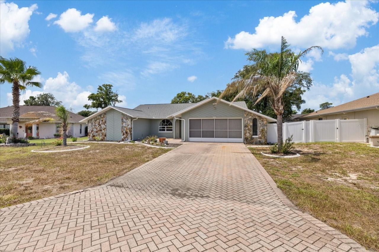 8166 Winding Oak Lane , Spring Hill, FL 34606 Photo