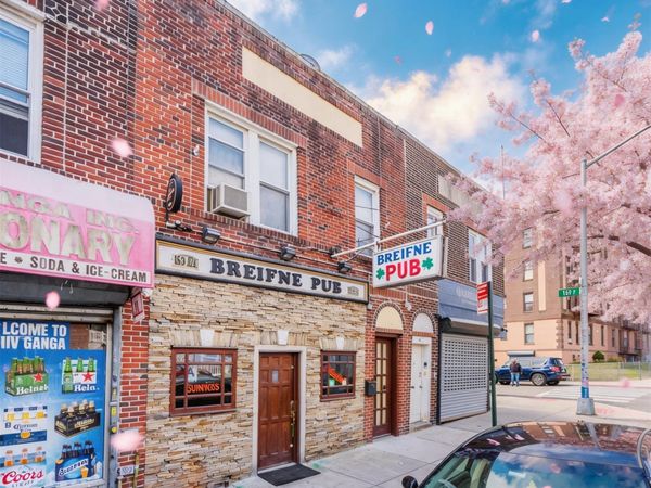 16904 Crocheron Avenue , Flushing, NY 11358