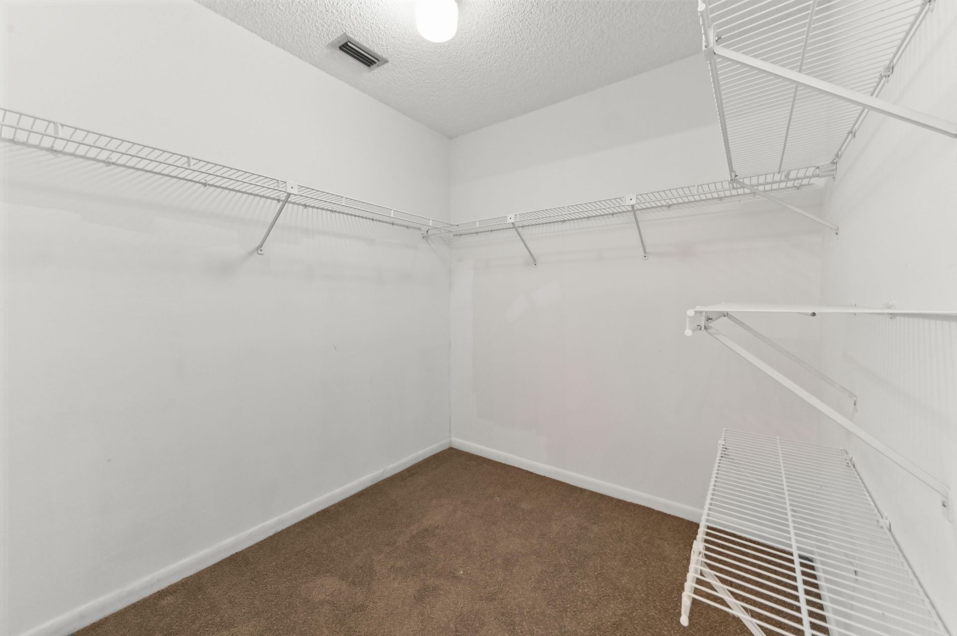 105 Lakeview Drive E, Royal Palm Beach, FL 33411 Photo