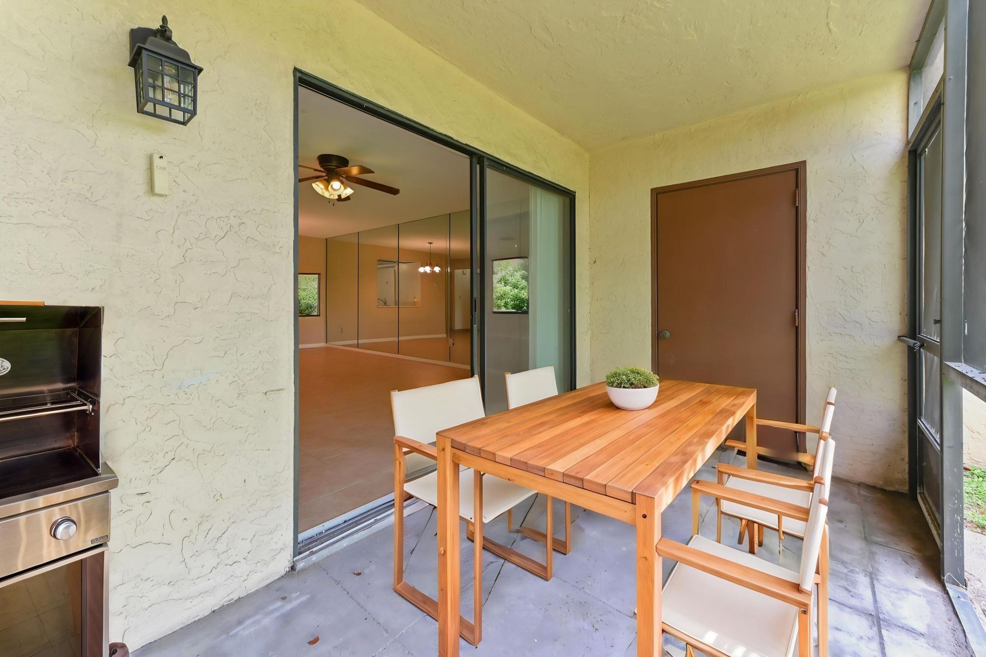105 Lakeview Drive E, Royal Palm Beach, FL 33411 Photo