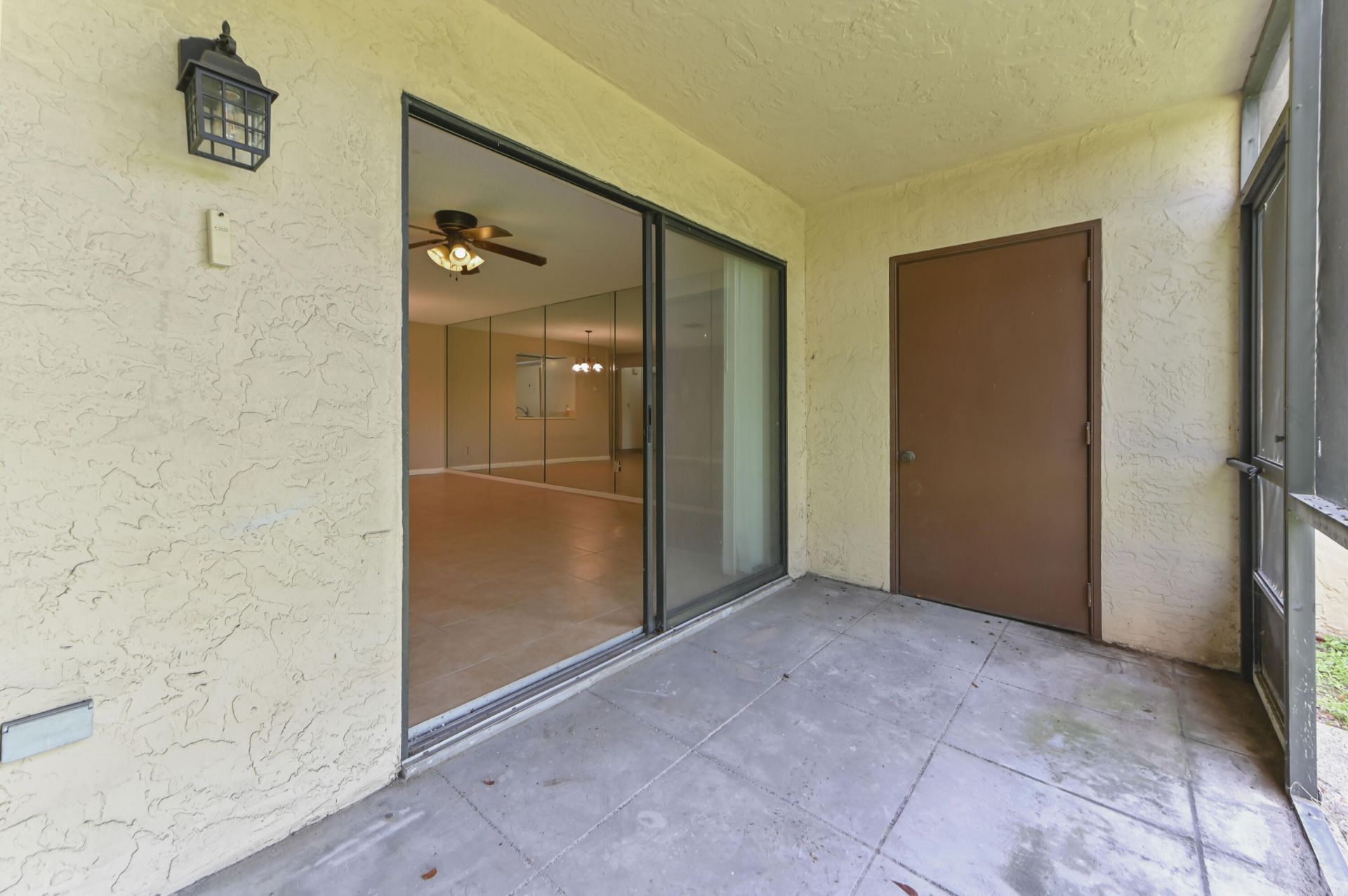 105 Lakeview Drive E, Royal Palm Beach, FL 33411 Photo