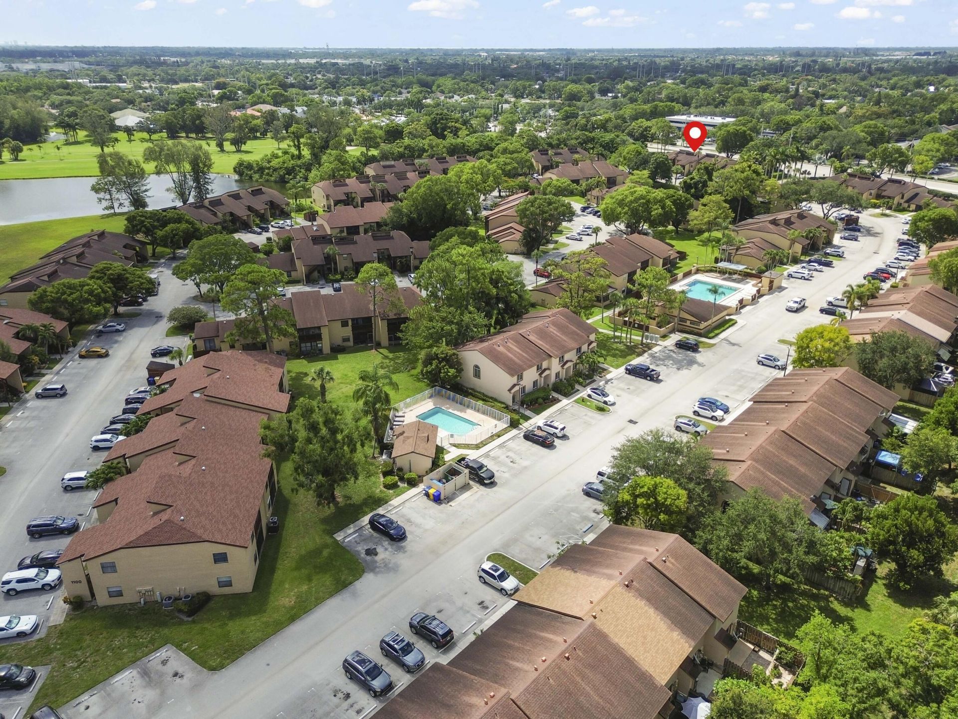 105 Lakeview Drive E, Royal Palm Beach, FL 33411 Photo