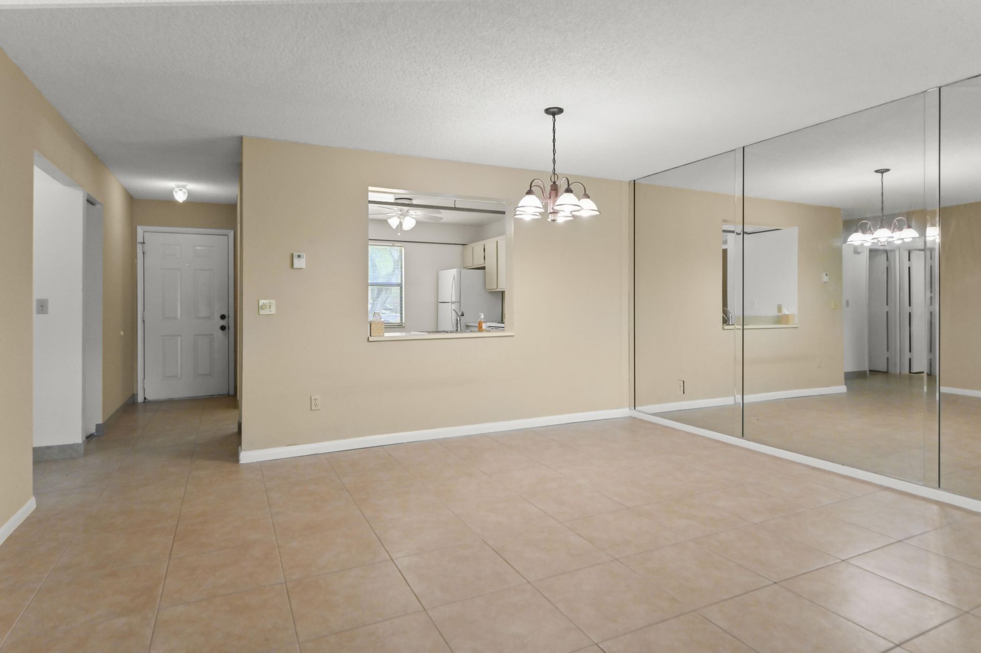 105 Lakeview Drive E, Royal Palm Beach, FL 33411 Photo