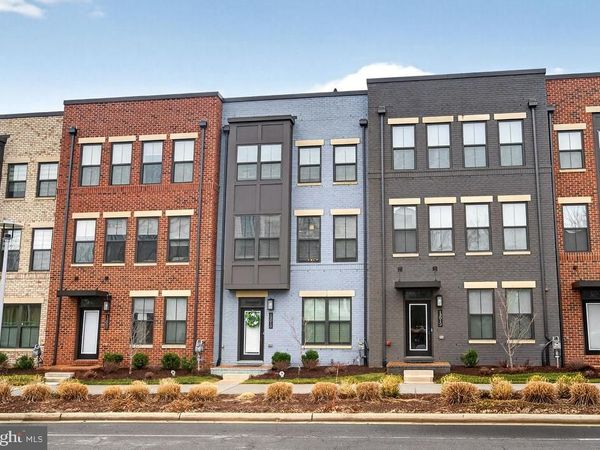 13010 HATTONTOWN SQUARE , HERNDON, VA 20171
