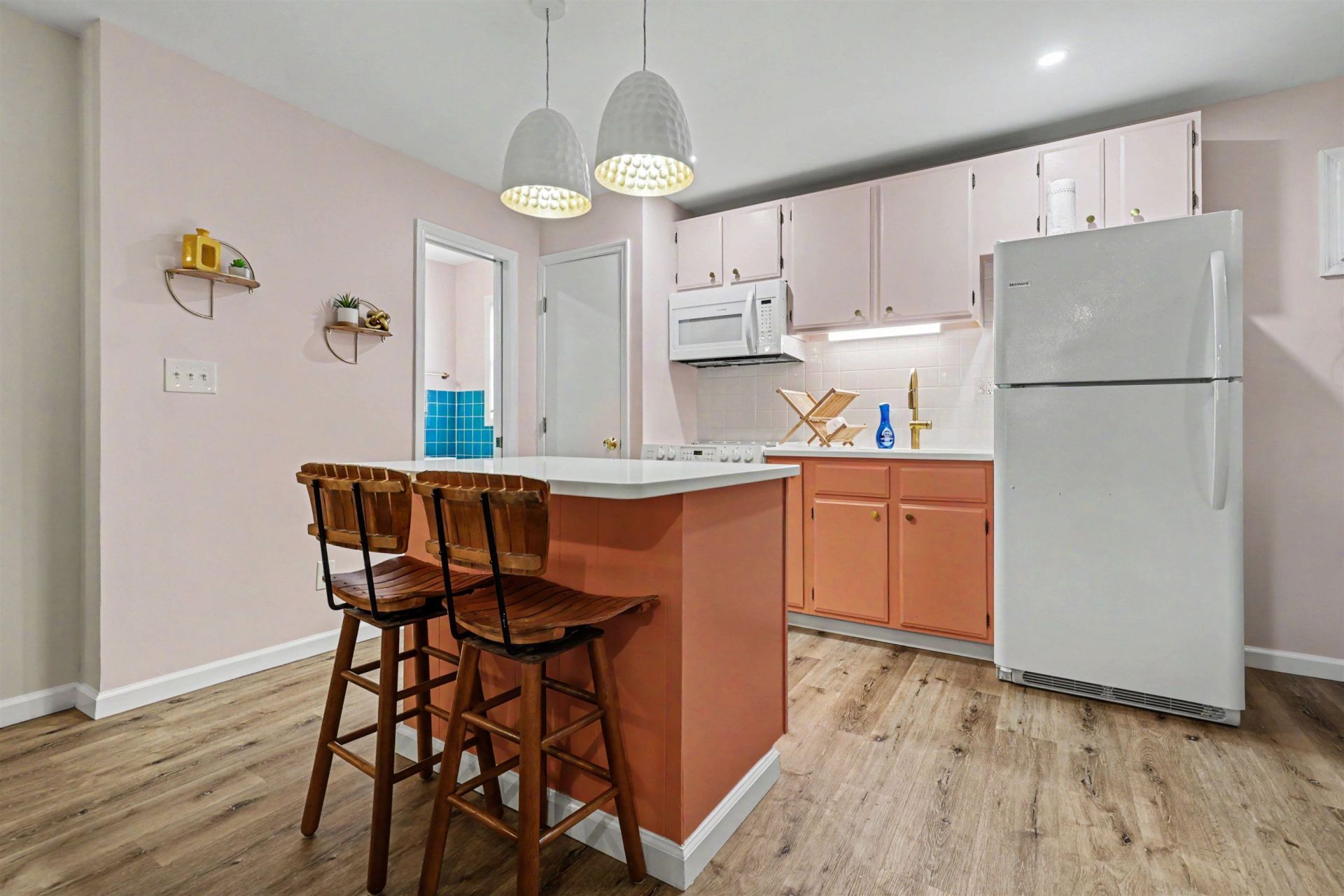 4516 Seaview St. Photo 7