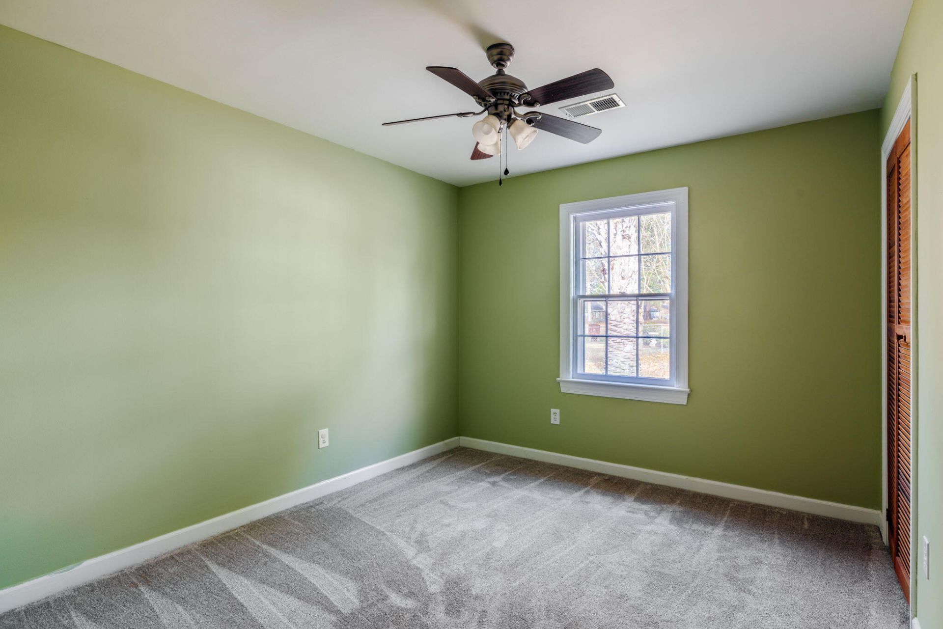 126 W Marion Road Photo 15