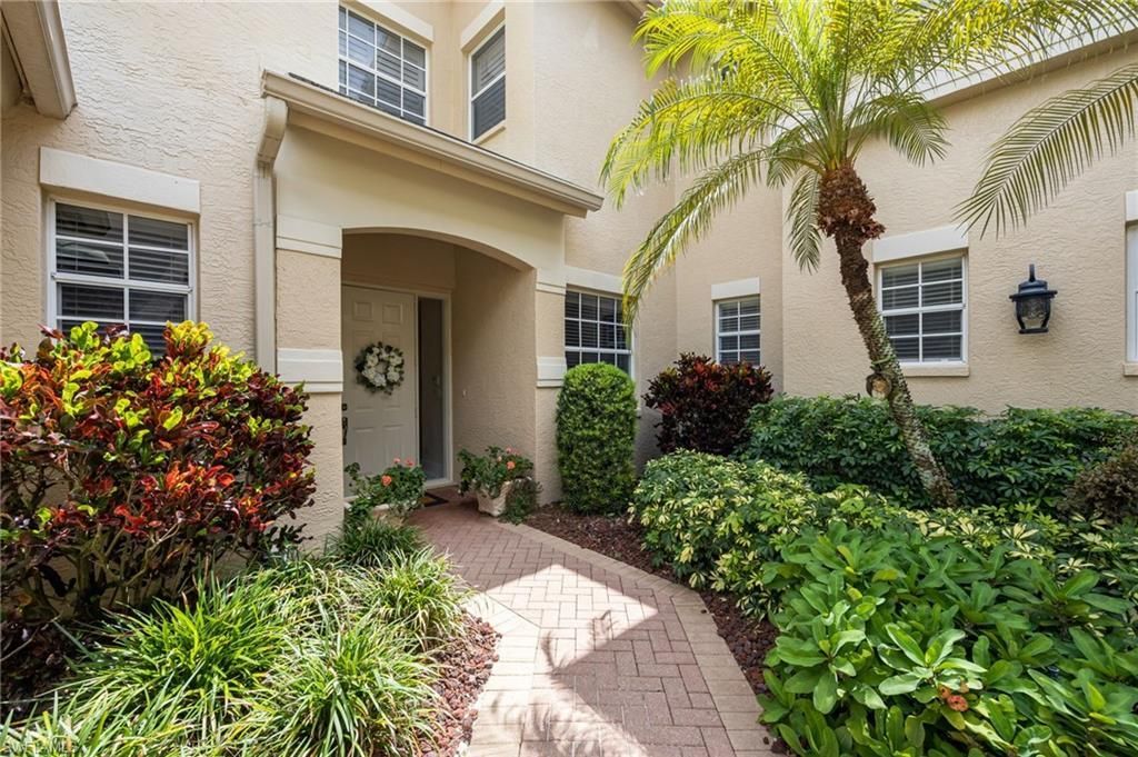 650 Vintage Reserve Cir, Unit 5-A, Naples, FL 34119 Photo