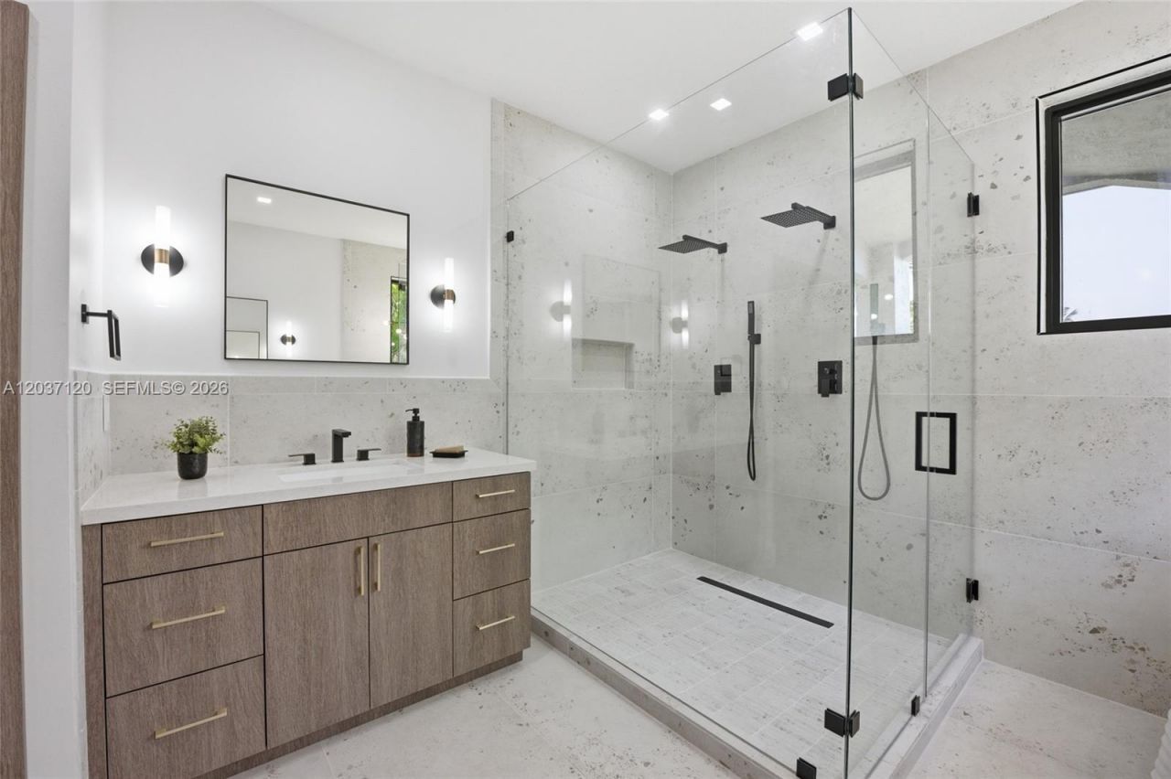 2048 Quail Roost Dr, Weston, FL 33327 Photo