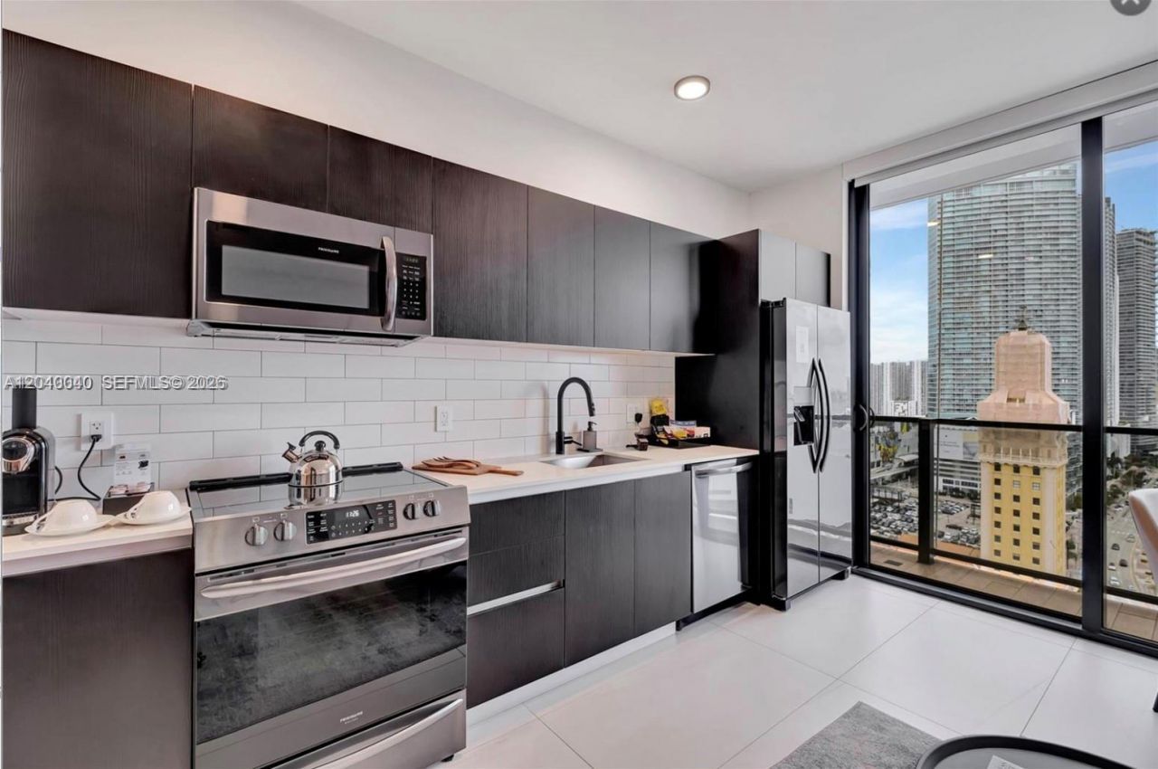 398 NE 5th St, Miami, FL 33132 Photo