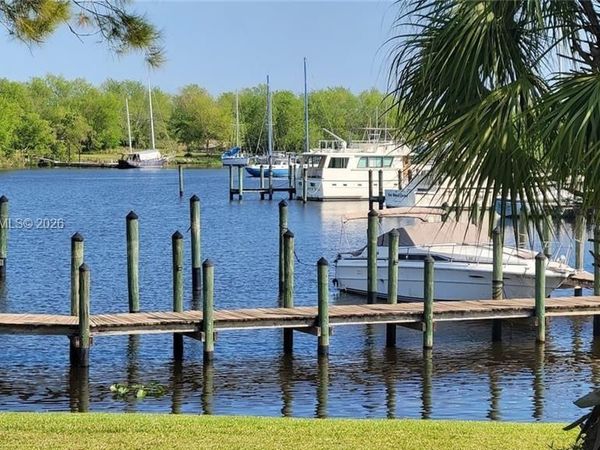 1033 Villa Dr , Unit A101, La Belle, FL 33935