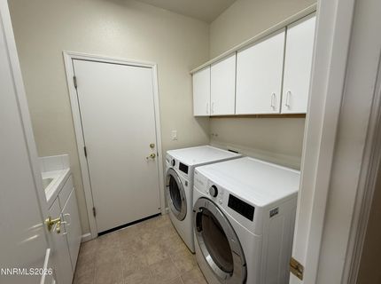 6756 Cinnamon Drive, Sparks, NV 89436 Photo