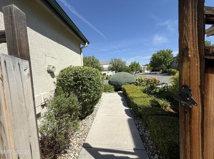 6756 Cinnamon Drive, Sparks, NV 89436 Photo