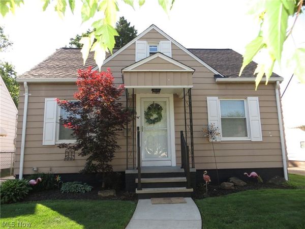 4347 Redding Road , Cleveland, OH 44109