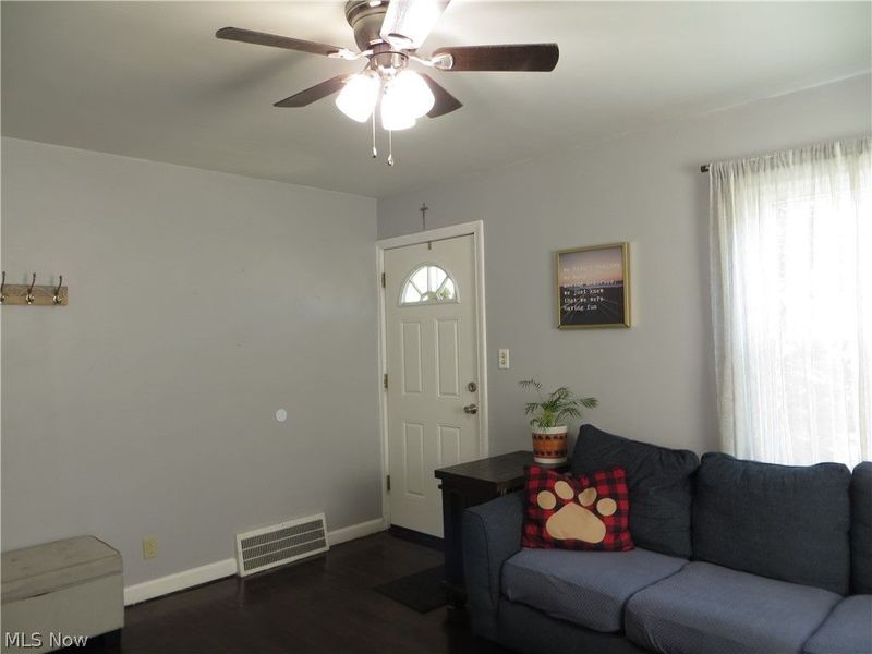 4347 Redding Road, Cleveland, OH 44109 Photo 10