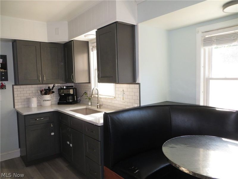 4347 Redding Road, Cleveland, OH 44109 Photo 12