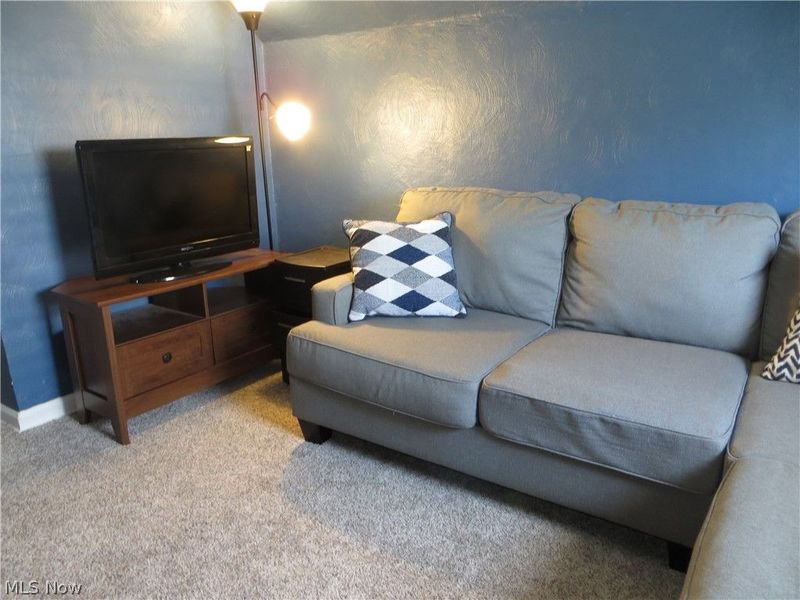 4347 Redding Road, Cleveland, OH 44109 Photo 30