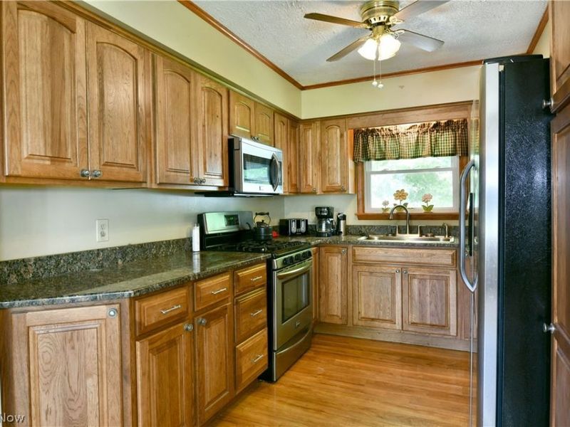 364 Mackey Drive, Vienna, OH 44473 Photo 17