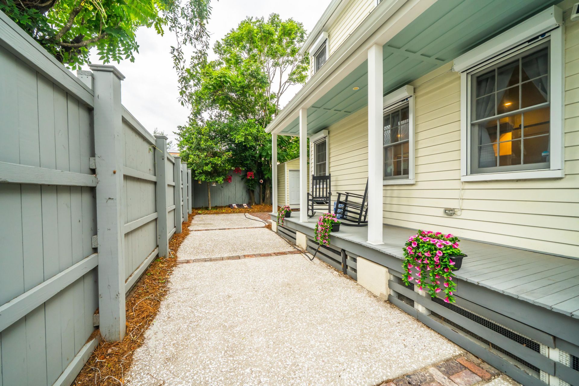 1 Ducs Court Photo 28