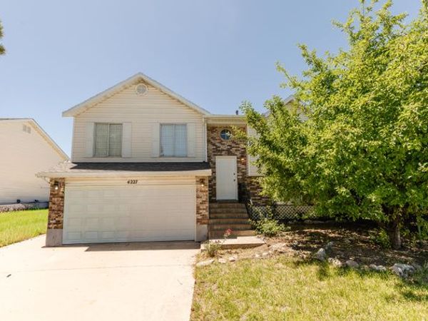 4227 W 5600 S, Roy, UT 84067