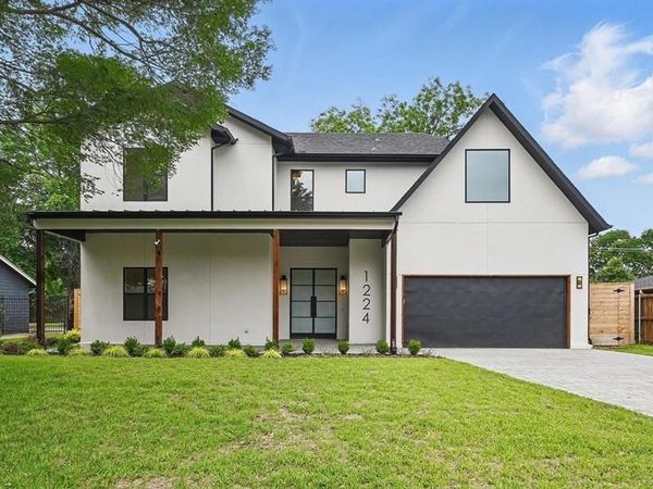 1224 S Pine Street, Grapevine, TX 76051