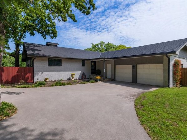 205 Timberlake Drive, Azle, TX 76020