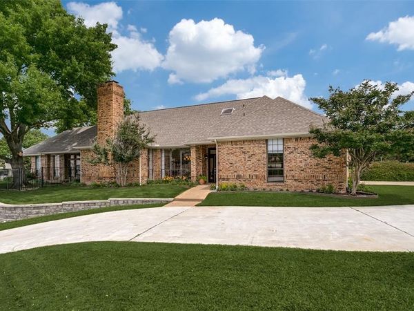 2717 Country Place, Carrollton, TX 75006