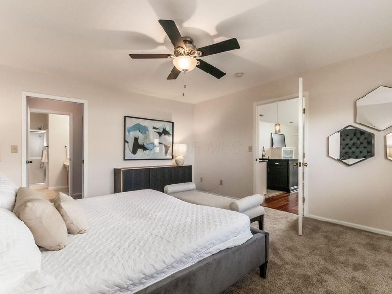 1244 Amberlea Drive E, Unit 18, Columbus, OH 43230 Photo 20