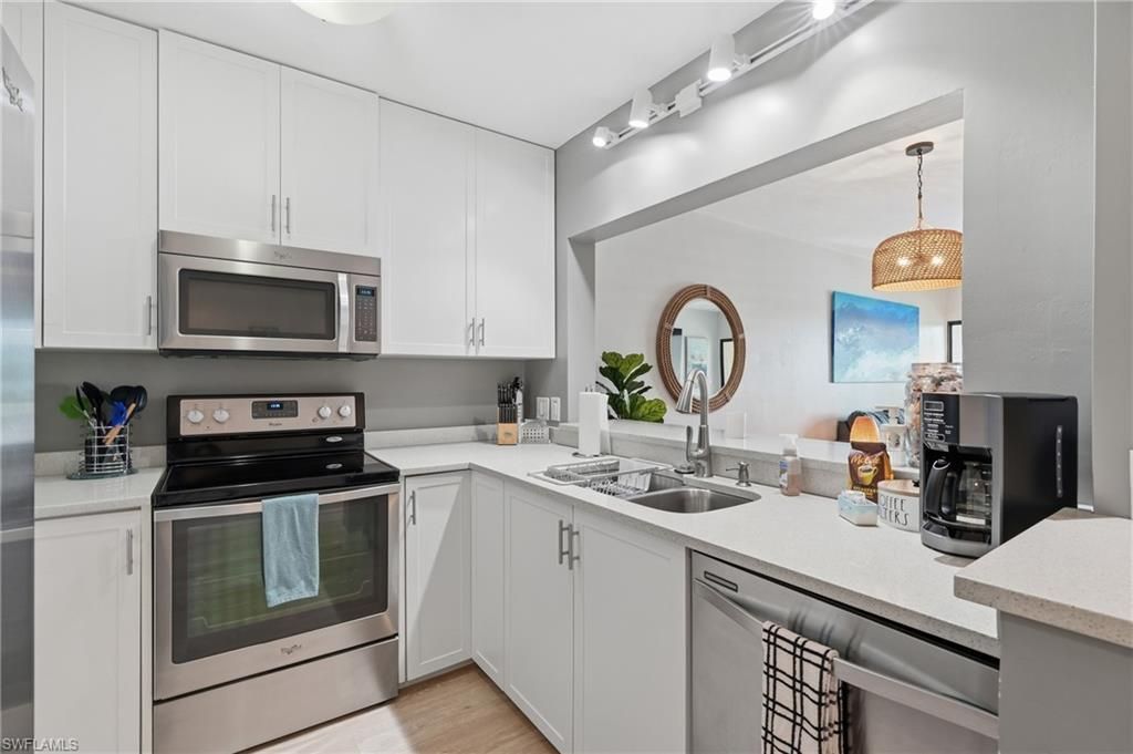803 River Point Dr , Unit 107B, Naples, FL 34102 Photo