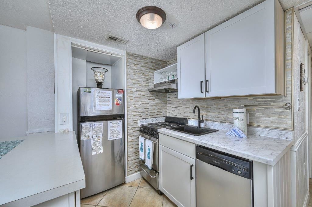 2310 N Ocean Blvd.  Photo 23