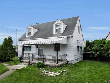 5 Greenleaf Lane, Buffalo, NY 14225