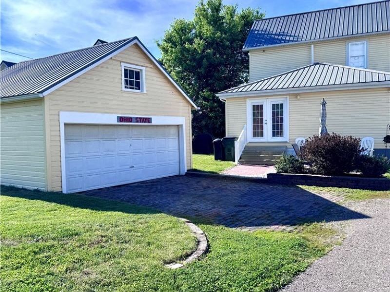 315 E State Street, Newcomerstown, OH 43832 Photo 3