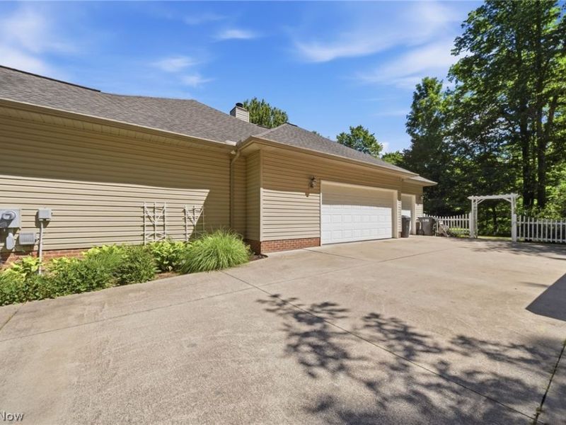 12065 Pheasant Court, Chardon, OH 44024 Photo 37