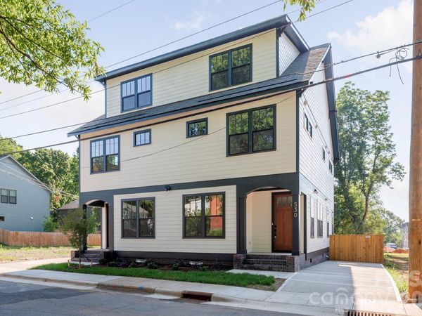 532 Campus Street , Charlotte, NC 28216