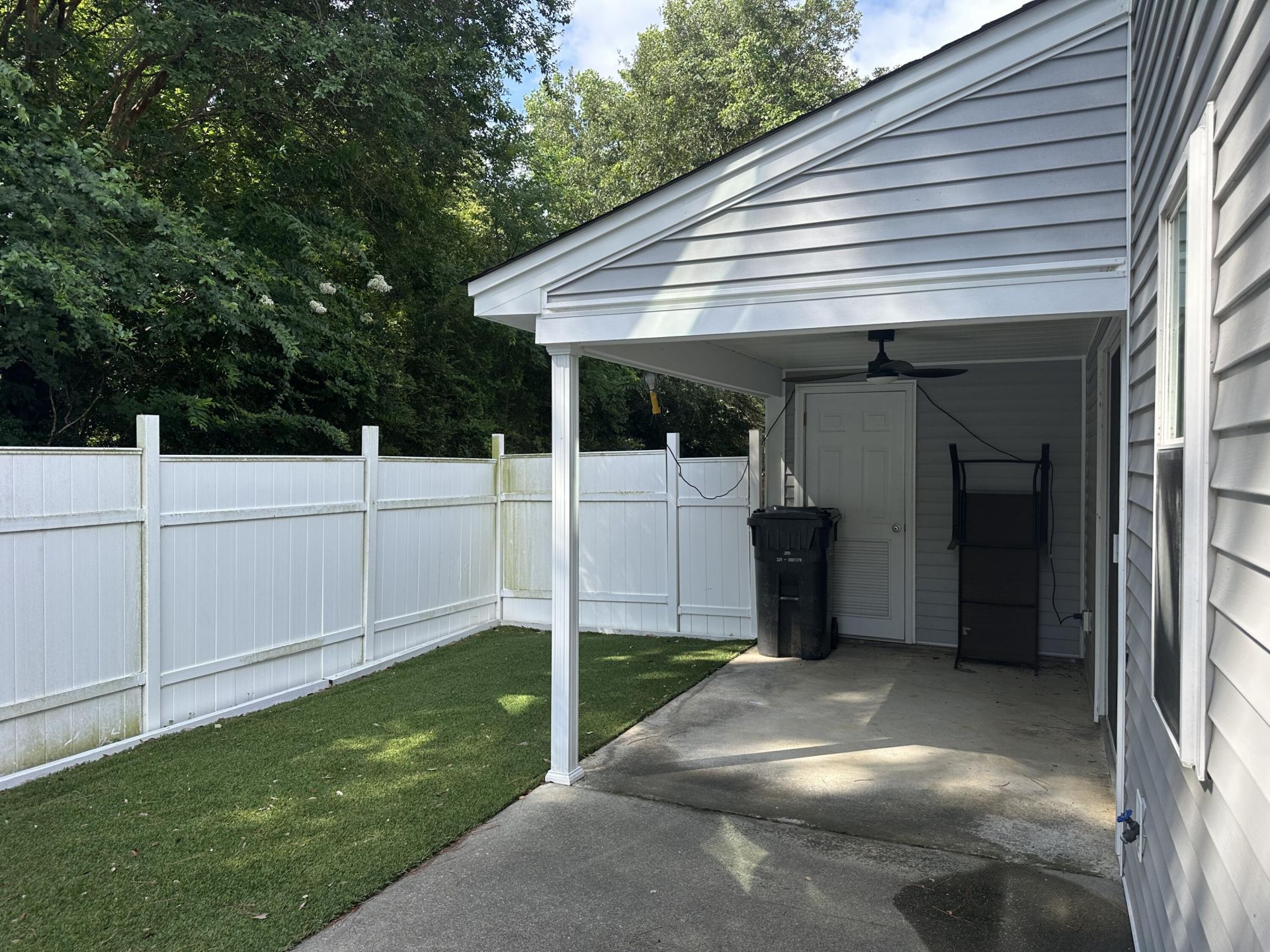 7918 Shadow Oak Drive Photo 9