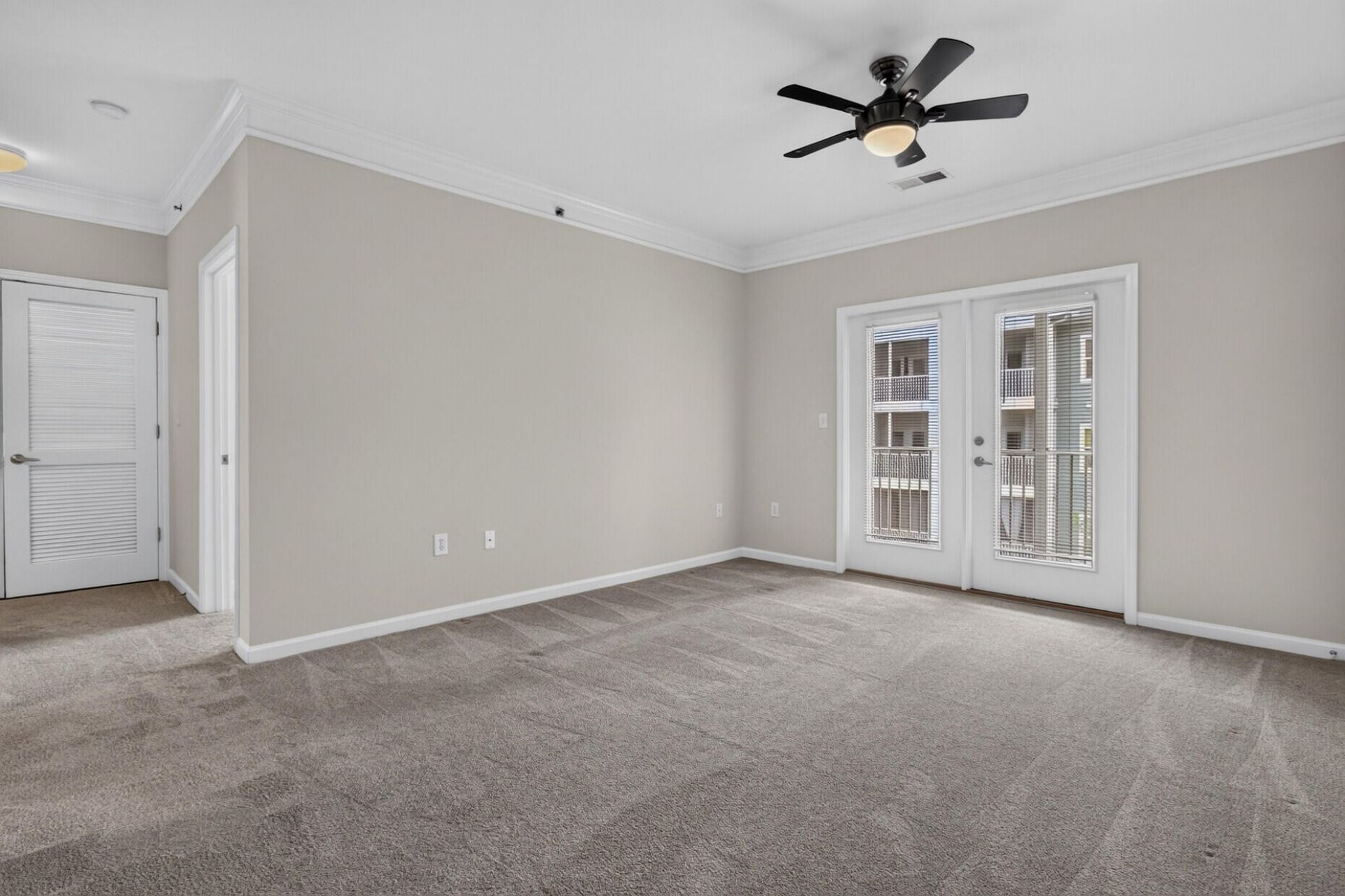 1755 Central Park Road Photo 7