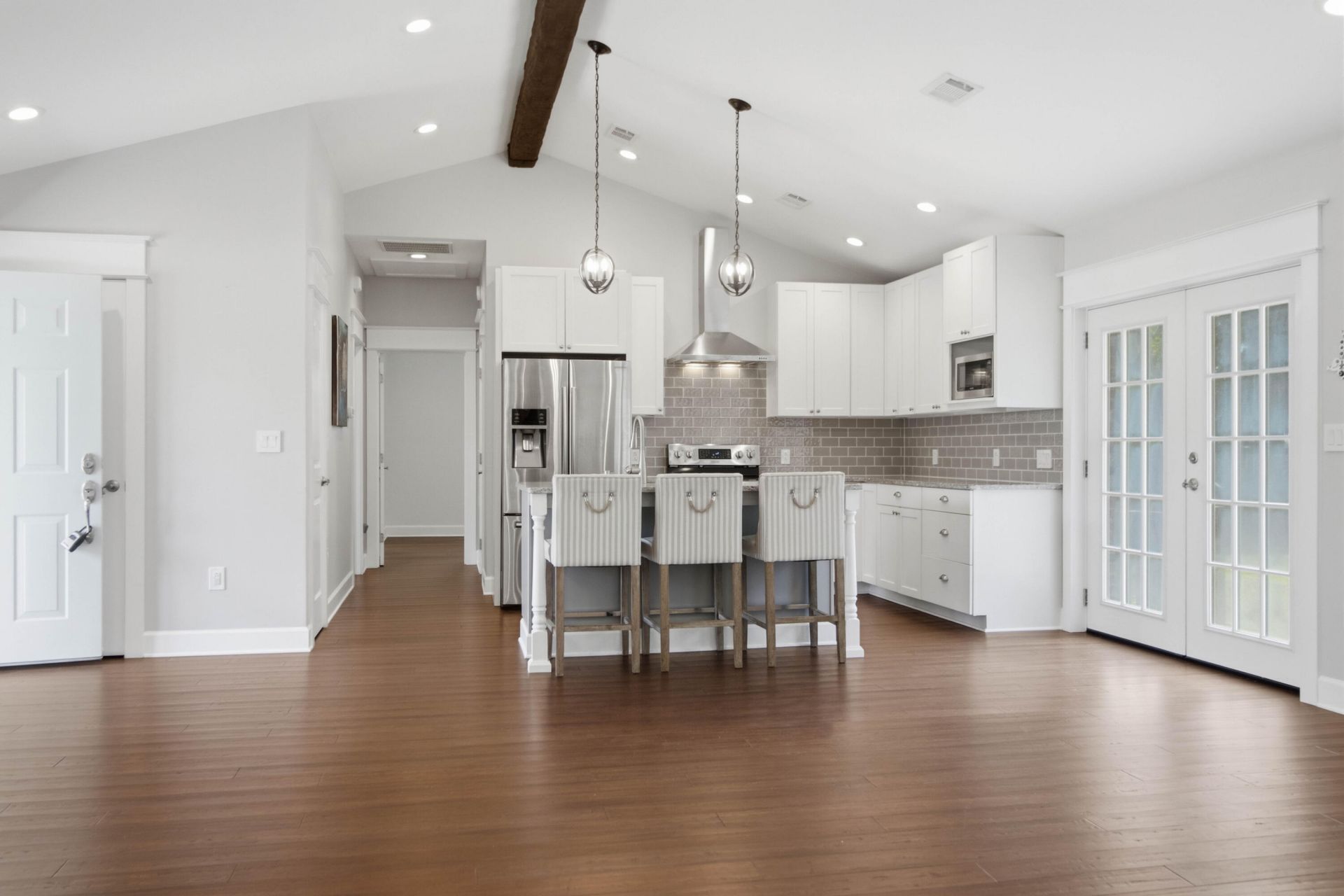 1084 Rosemead Road Photo 11