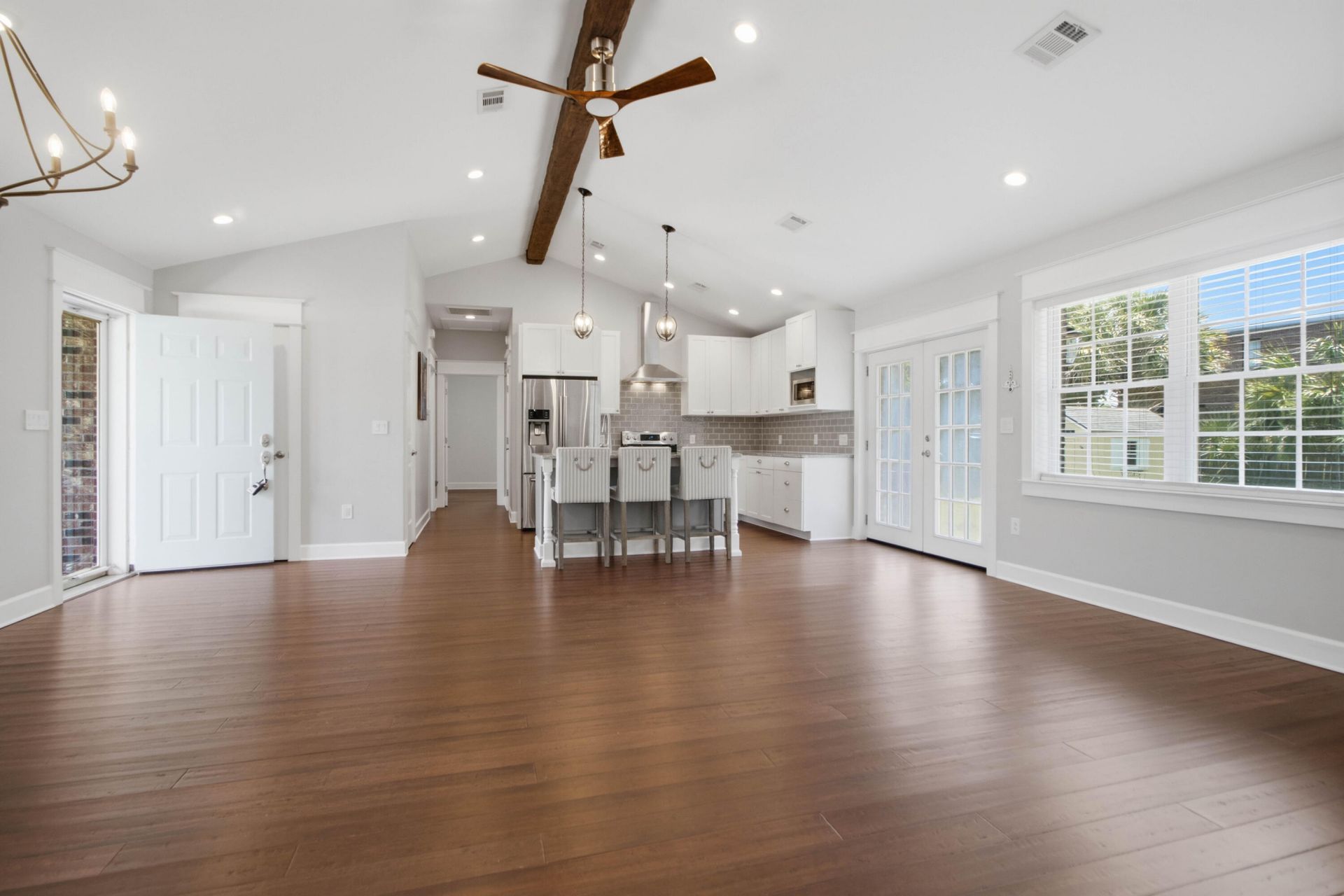 1084 Rosemead Road Photo 14