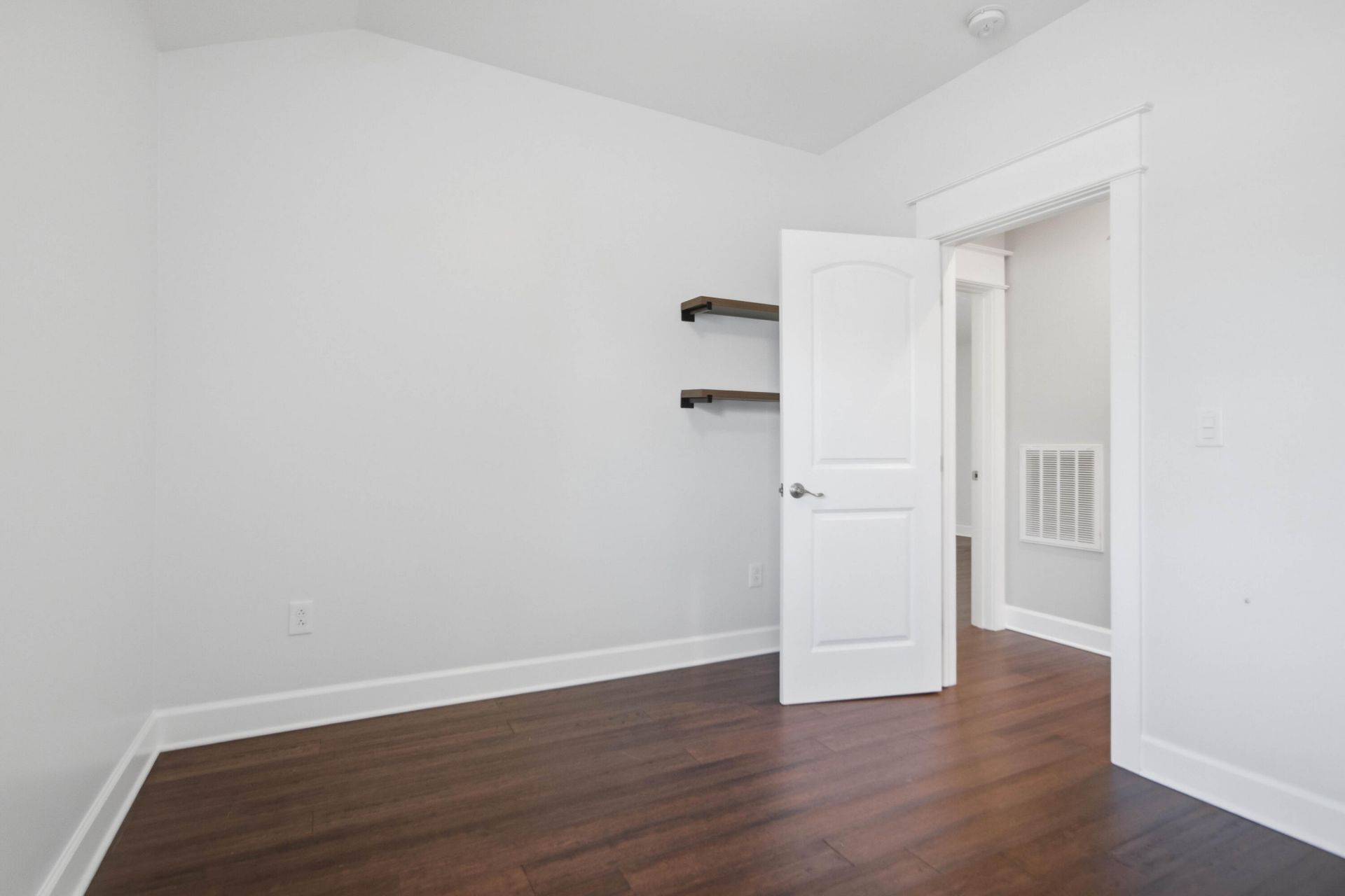 1084 Rosemead Road Photo 26