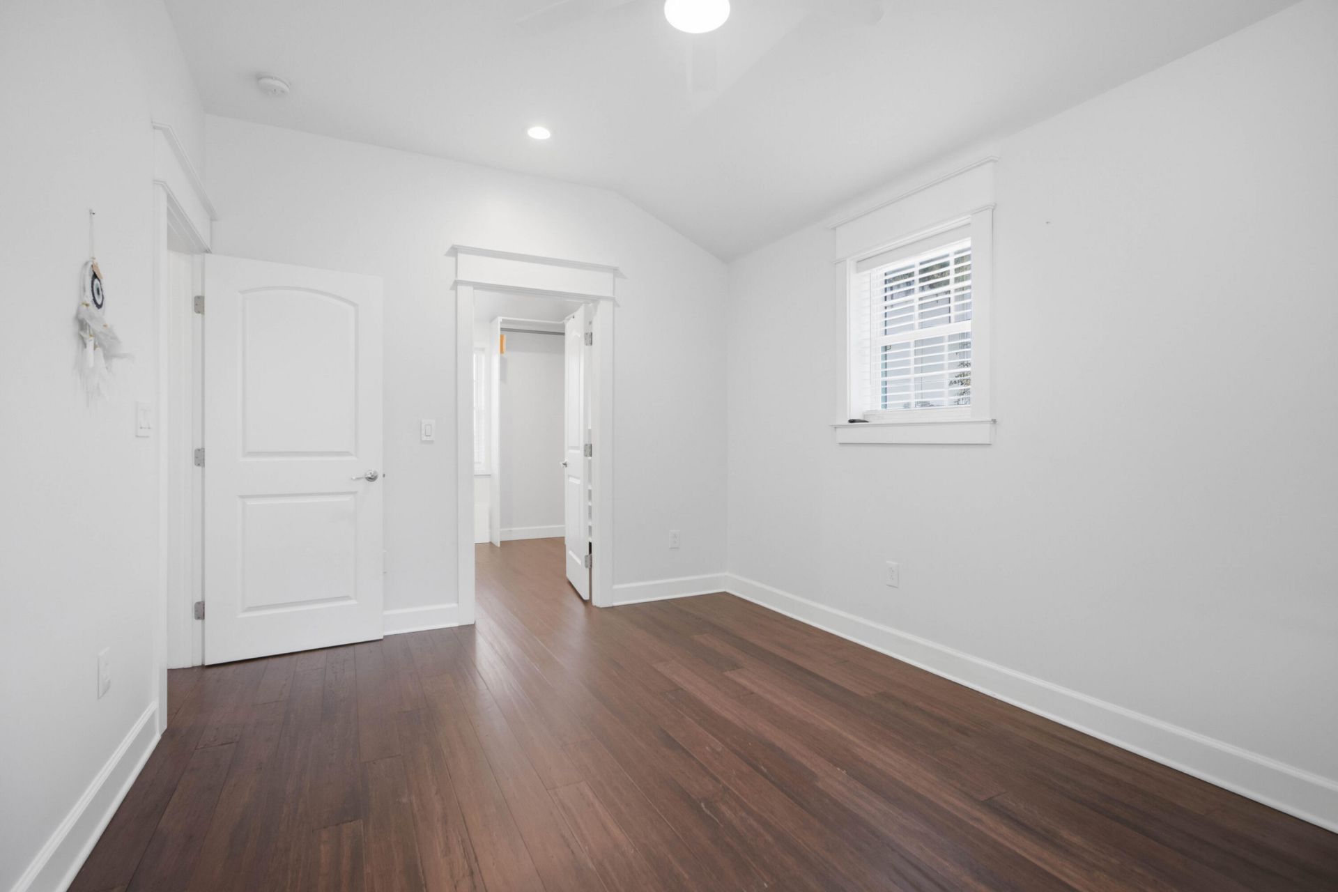 1084 Rosemead Road Photo 32