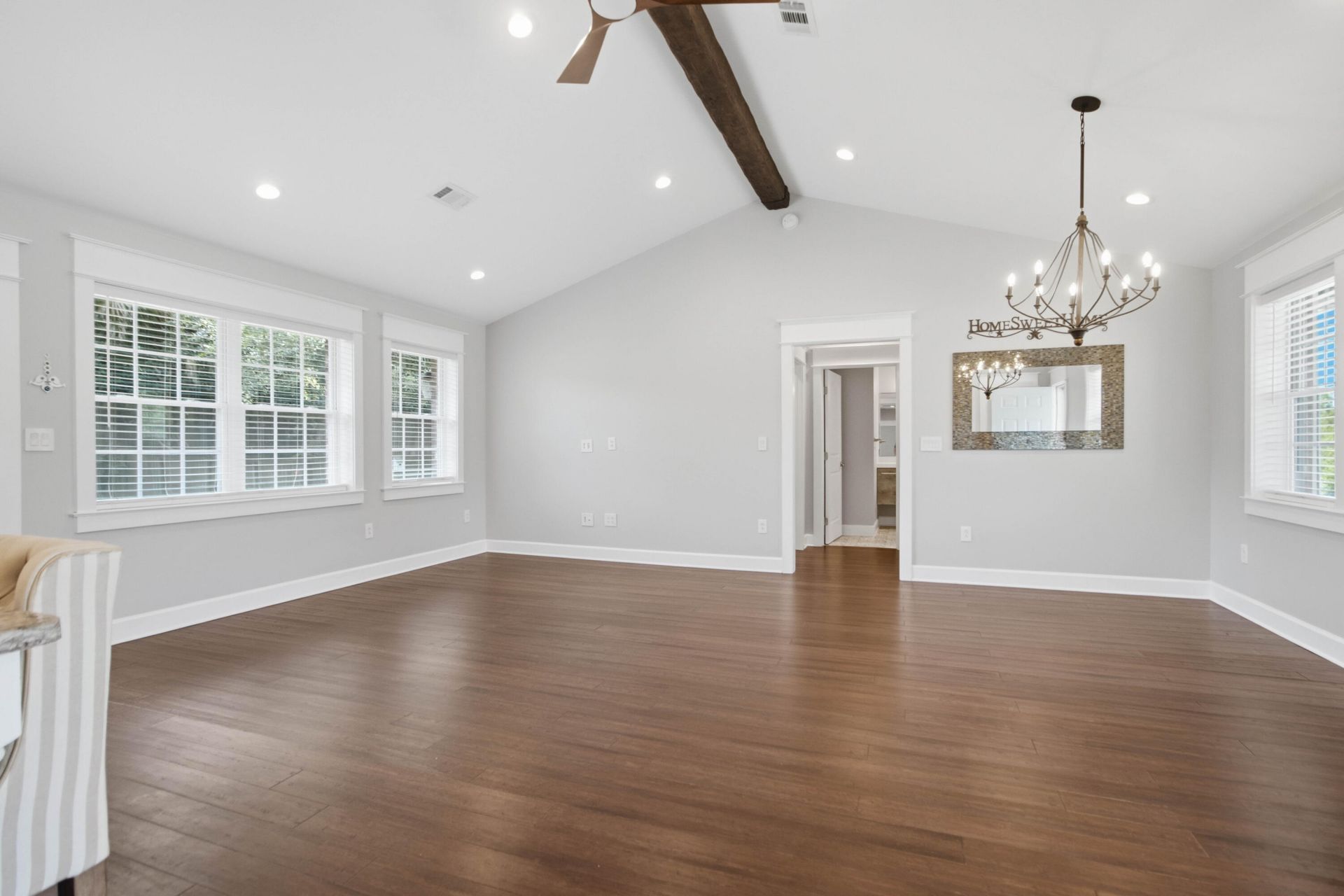 1084 Rosemead Road Photo 5