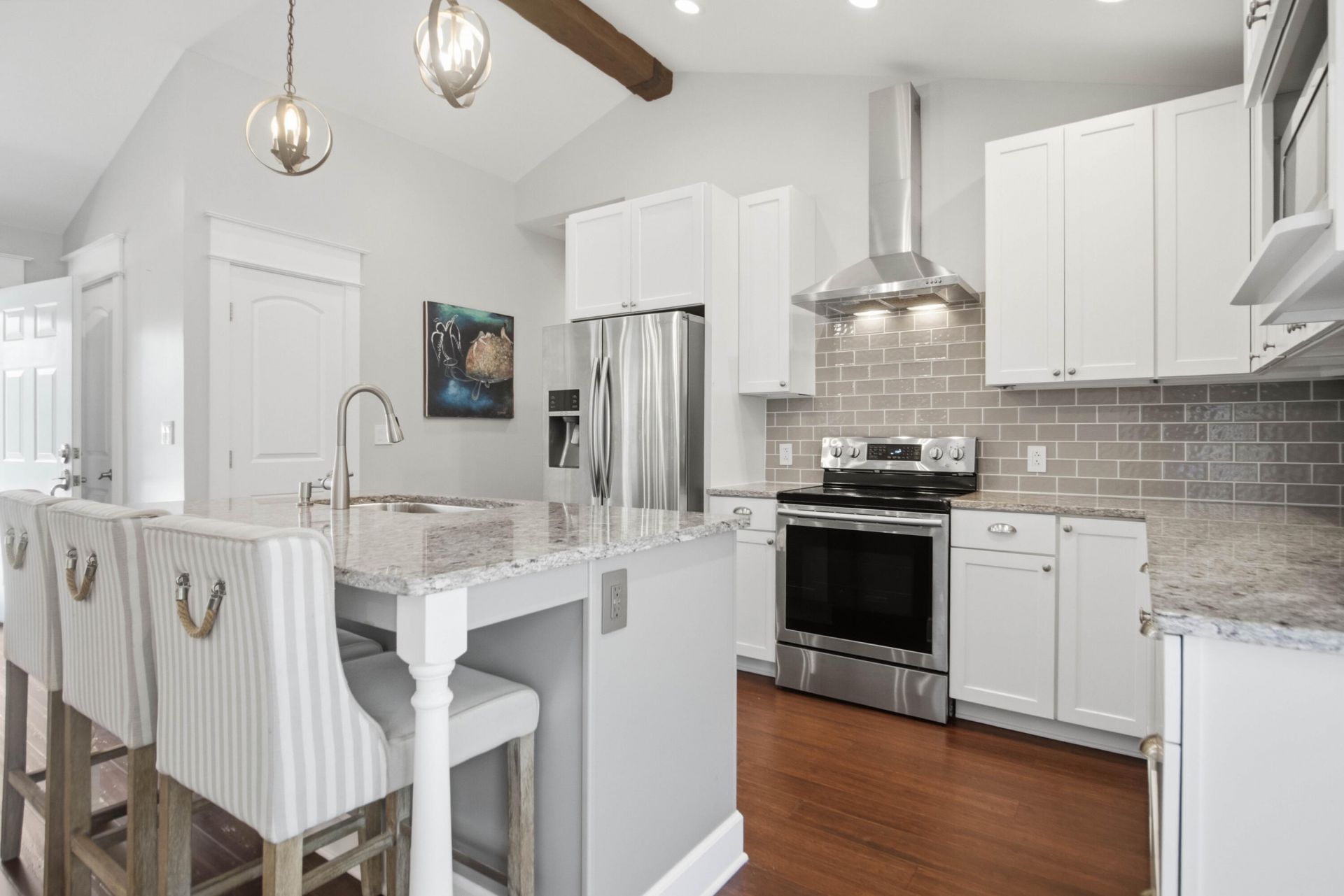 1084 Rosemead Road Photo 8
