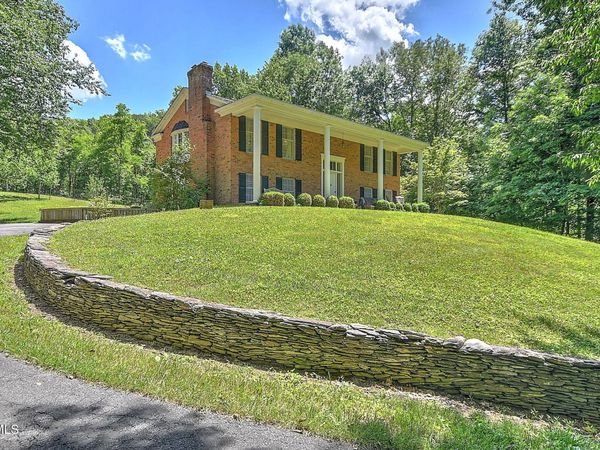 20591 Azen Road, Damascus, VA 24236