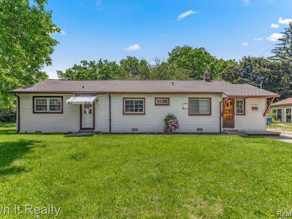 31529 Alpena Court, Westland, Mi 48186