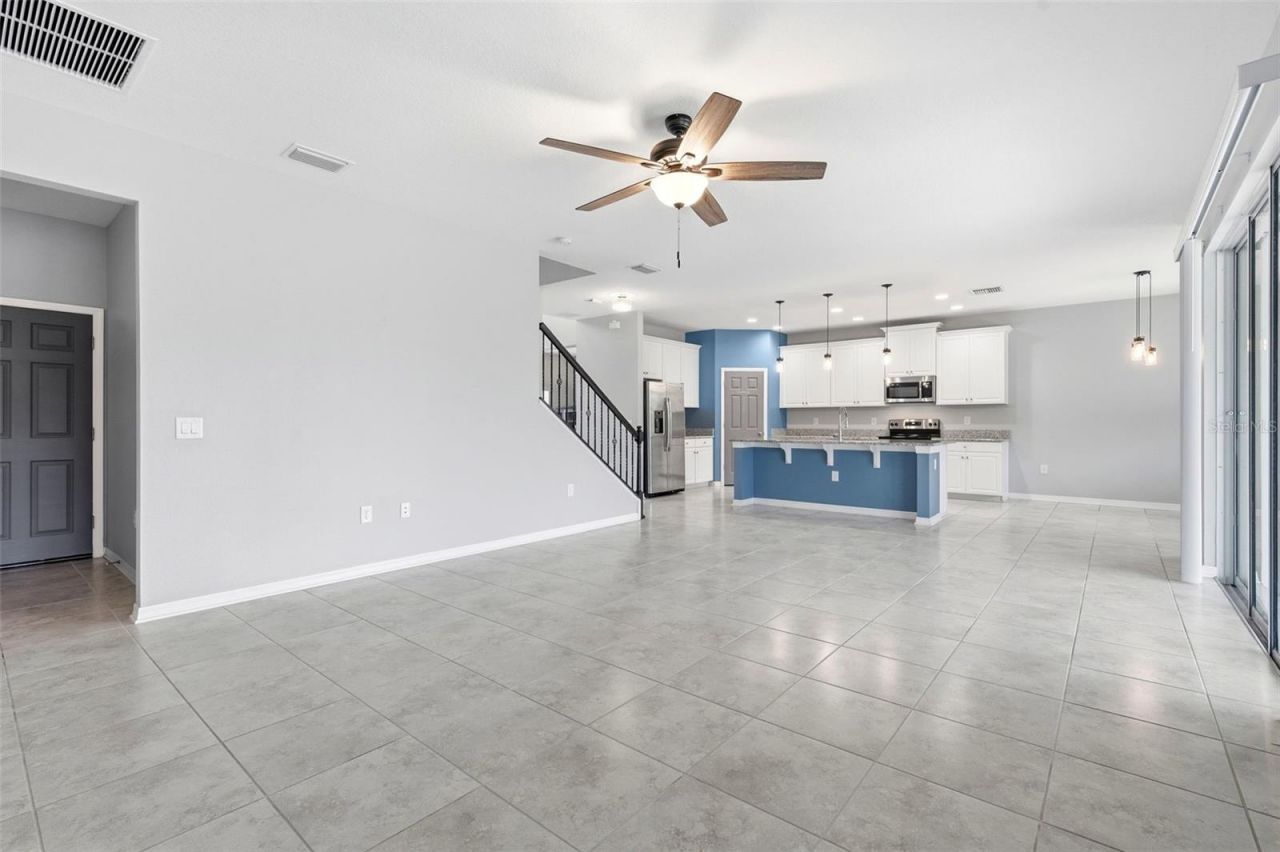 18682 Malinche Loop, Spring Hill, FL 34610 Photo
