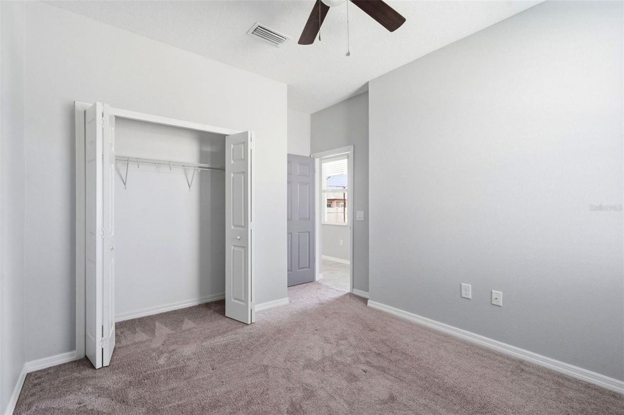 18682 Malinche Loop, Spring Hill, FL 34610 Photo