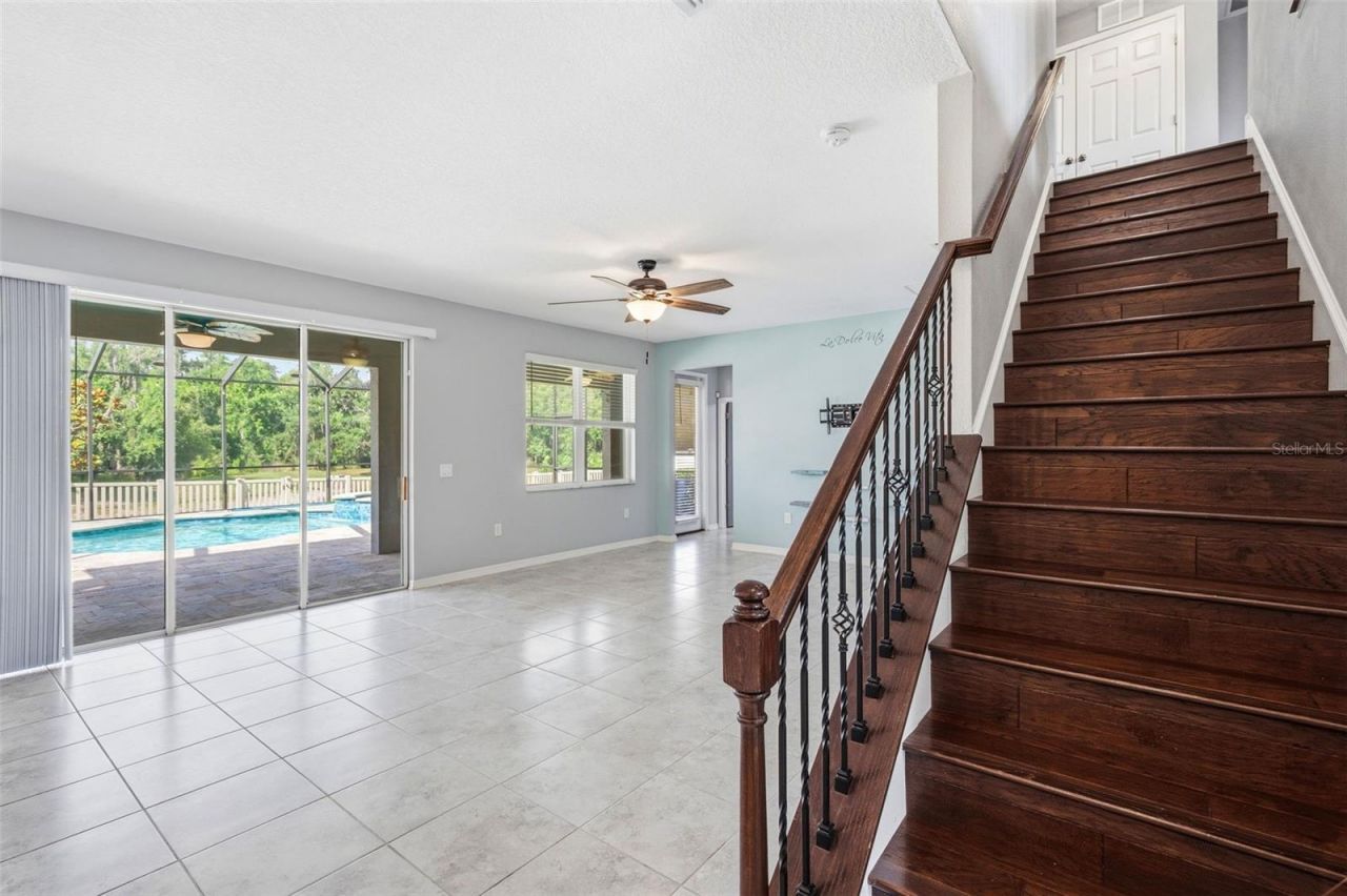 18682 Malinche Loop, Spring Hill, FL 34610 Photo