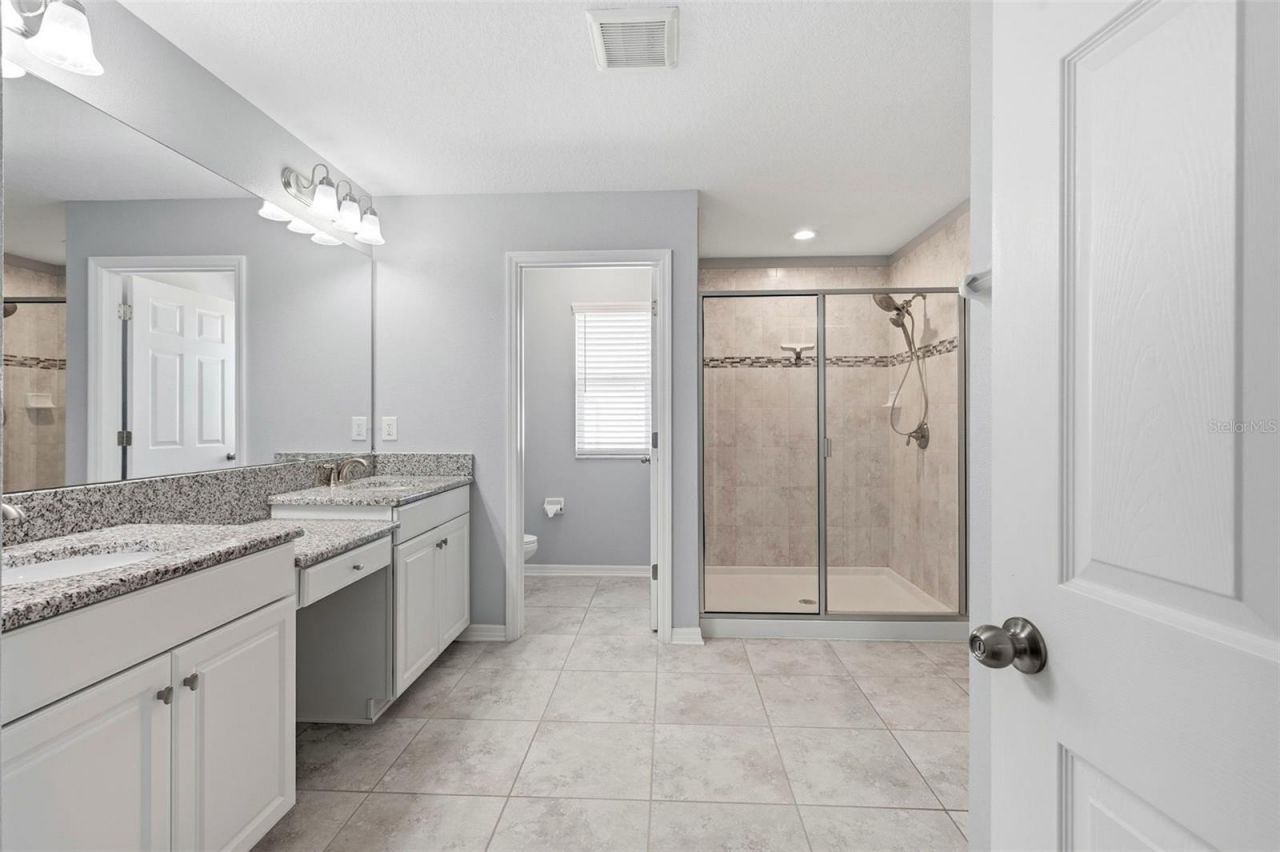 18682 Malinche Loop, Spring Hill, FL 34610 Photo